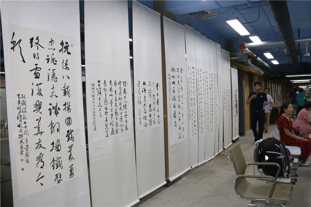 庆八一·胡乐平师生作品展在北京市八一学校开物苑隆重开幕